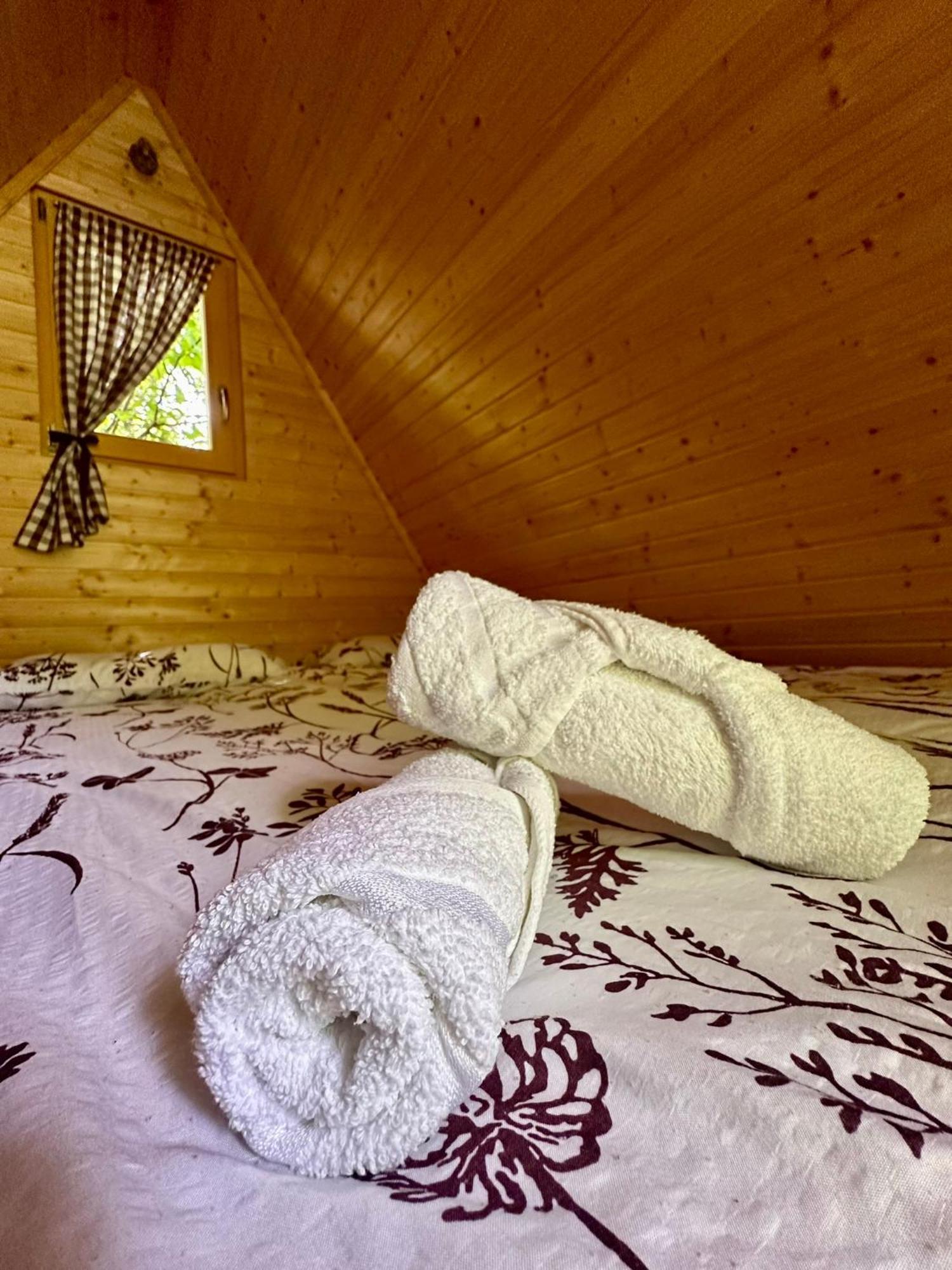Glamping Krn Hotel โคบาริด ภายนอก รูปภาพ